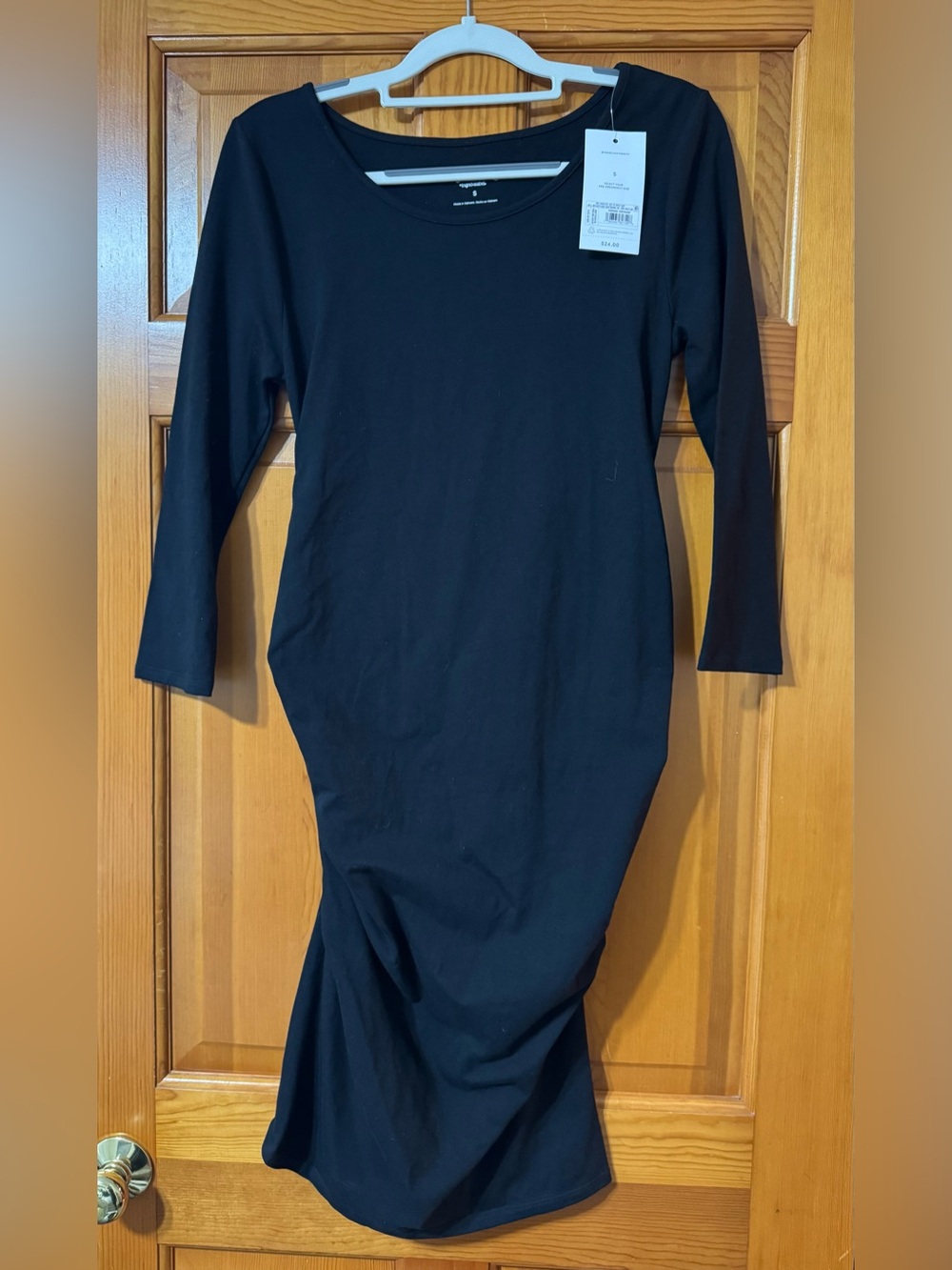 Isabel Maternity by Ingrid & Isabel Black Long-Sleeve Scoop Neck Maternity Dress